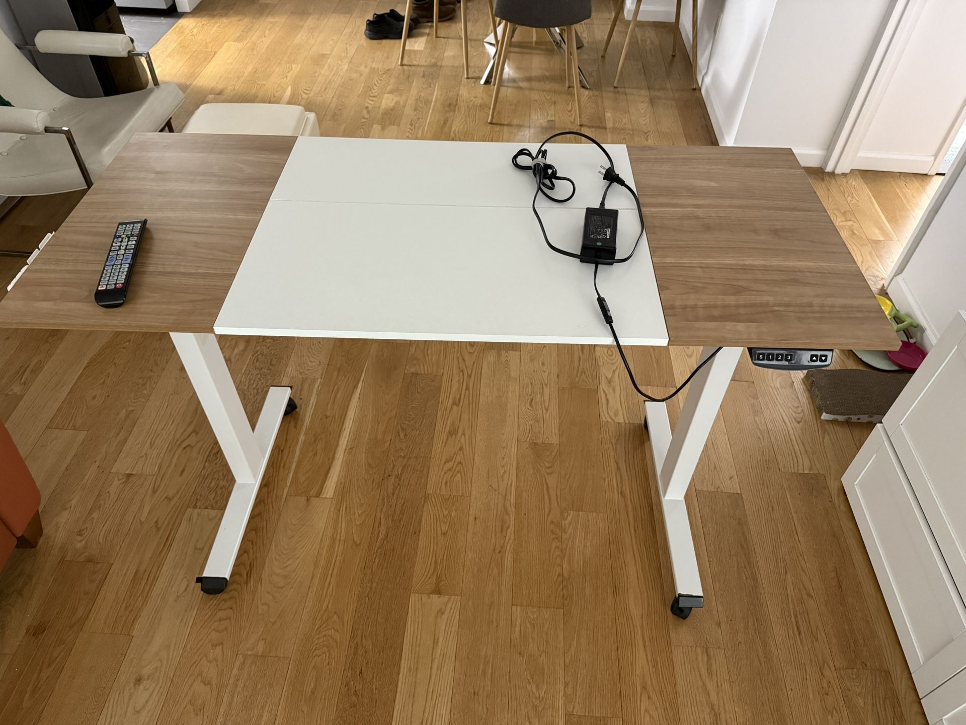 Electric Standing Desk 55x23.5