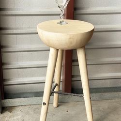 Pedestal Stool Table