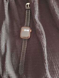 Apple Watch Rose Gold with Black Lace Band