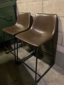 2 stools