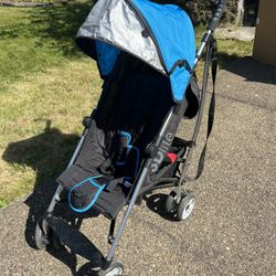 Lightweight Reclining Stroller