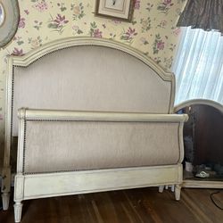 A.R.T. Furniture Queen Bedroom Set