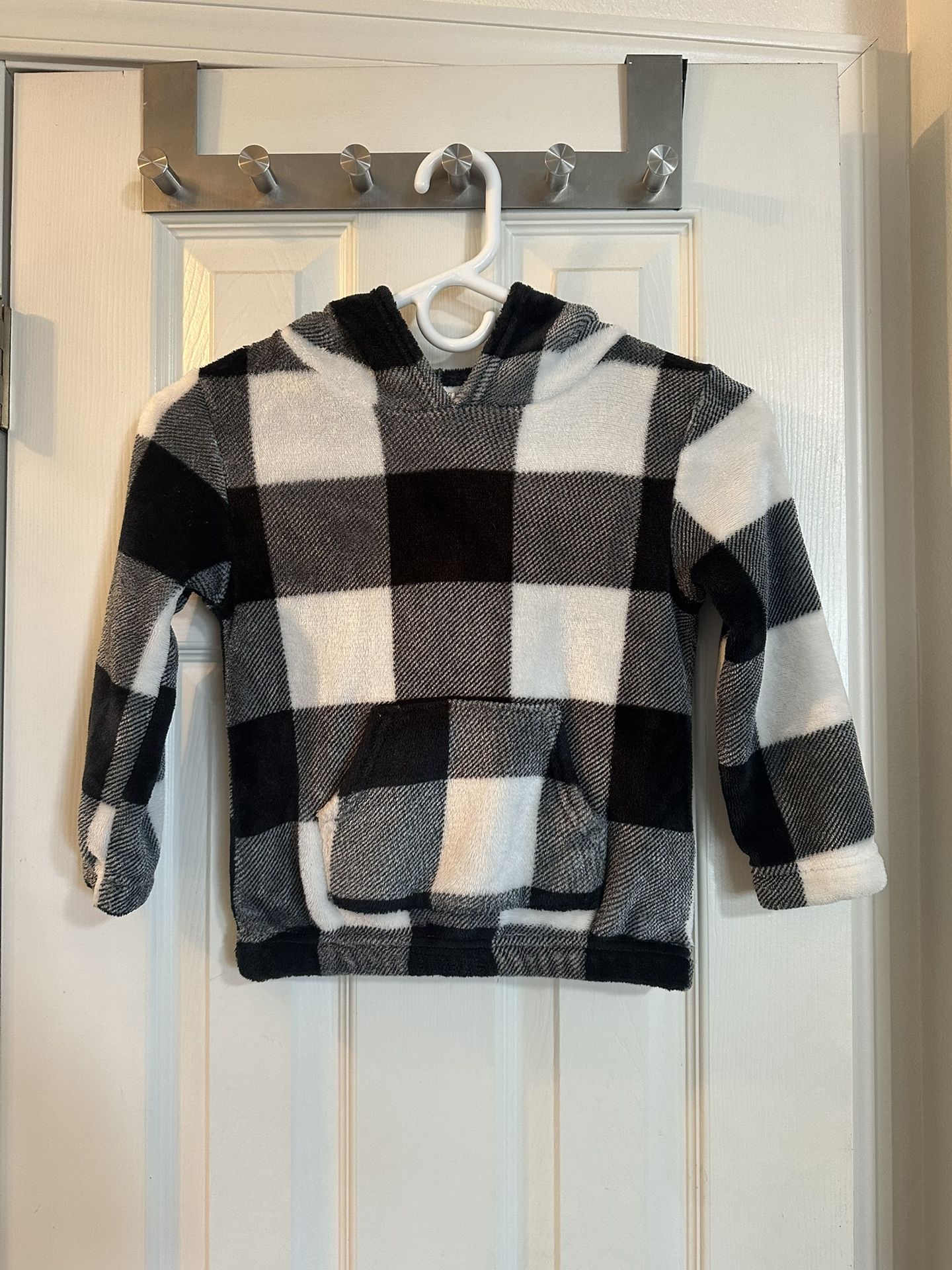 Size XS (4/5) Little Girls Black And White Plaid Sweatshirt With Cute Hood