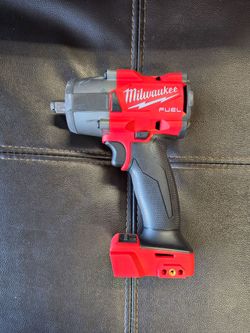 Milwaukee M18 FUEL Mid Torque 1/2 in. Impact Wrench w/Friction Ring (Tool-Only)
