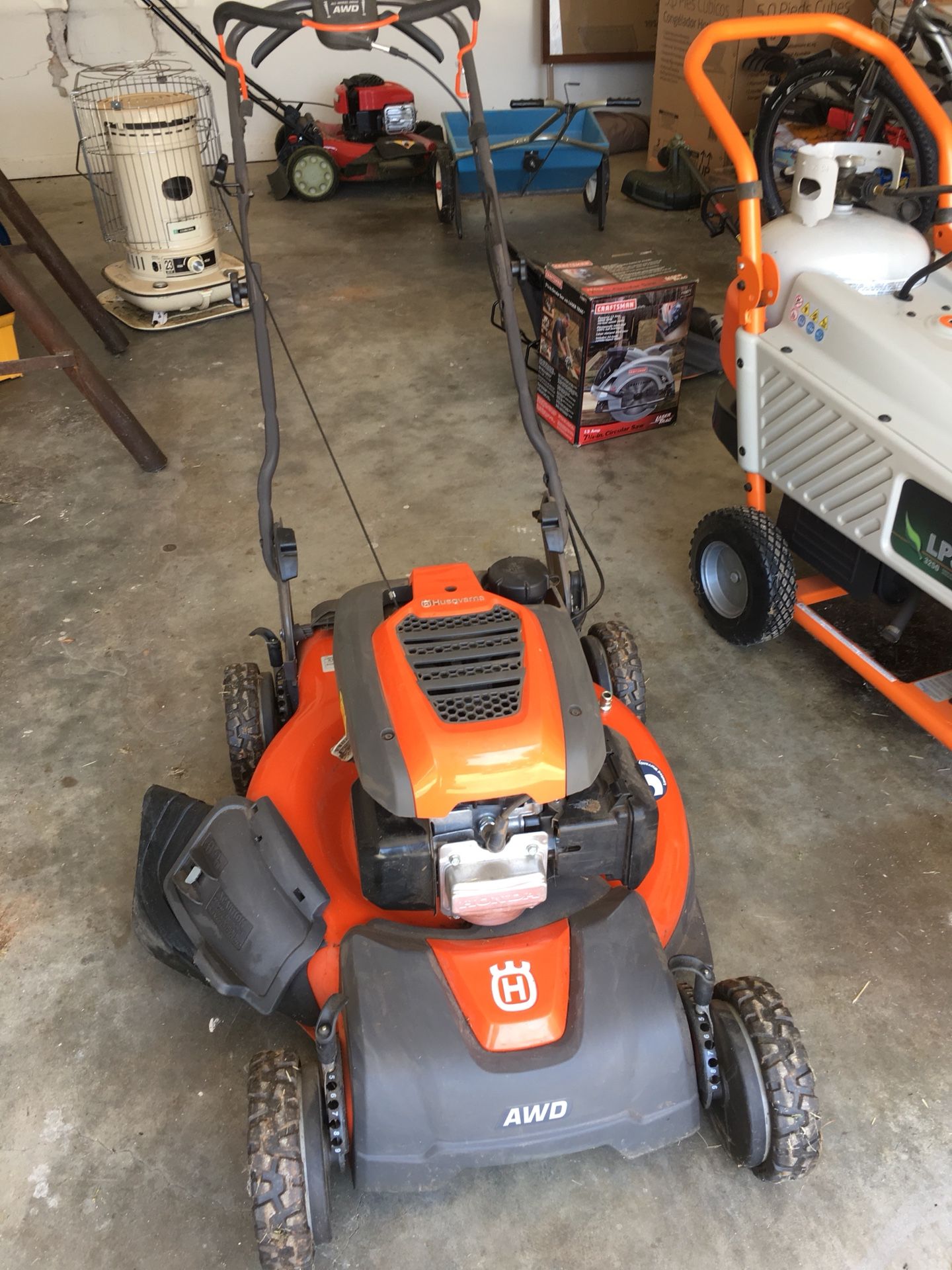Husqvarna 800 AWD Self propelled mower