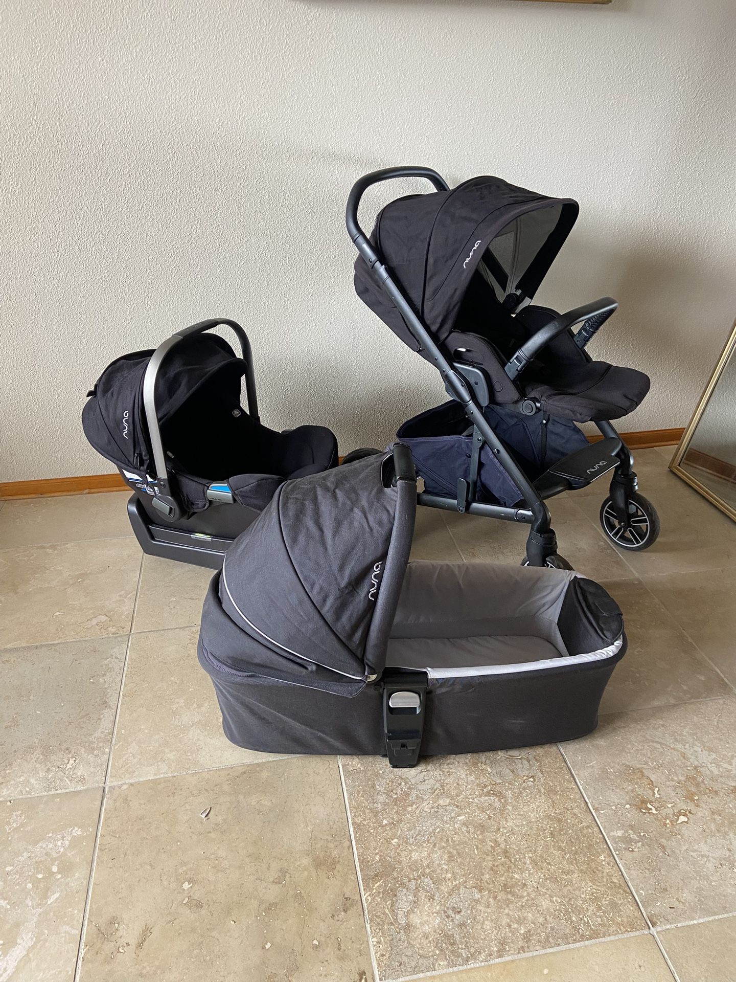 Nuna Mixx Stroller With Car Seat And Bassinet 