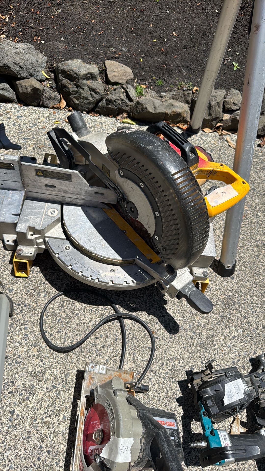 12” Mitre Saw Dewalt