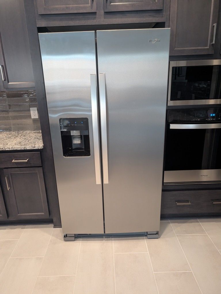 Whirlpool Pool Refrigerator