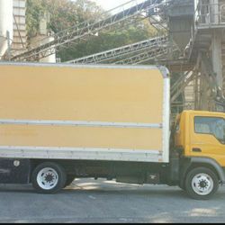 2008 Inter Box Truck  $19.900