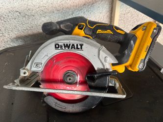 Dewalt Cordless Brushless Sidewinder Style Circular