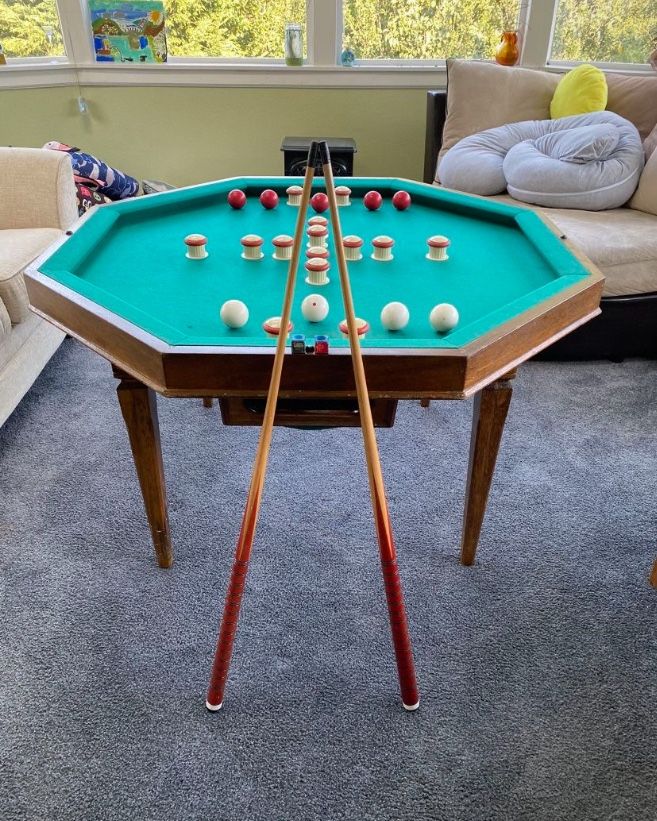Octagon Bumper pool table