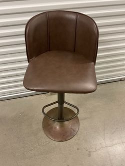 ADJUSTABLE HEIGHT BROWN BAR STOOL