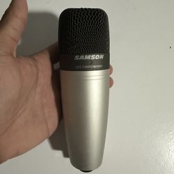 Samson C01 Studio Condenser Microphone – Great for Recording / Podcast
