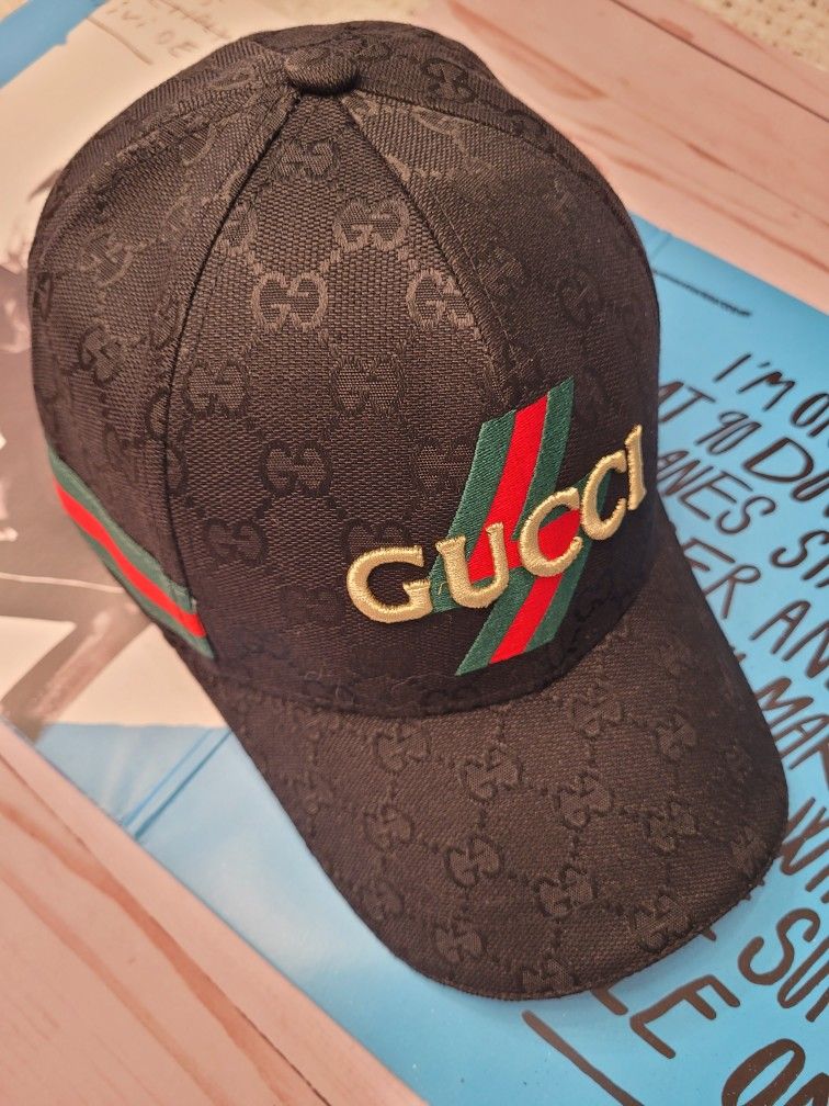 GUCCI  X   GG  Luxury  cap 