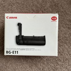 Canon Battery Grip - BG-E11