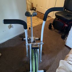 Weslo Pursuit E25 Space Saver Exercise Bike