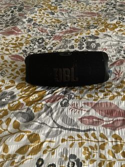 JBL Charge 5