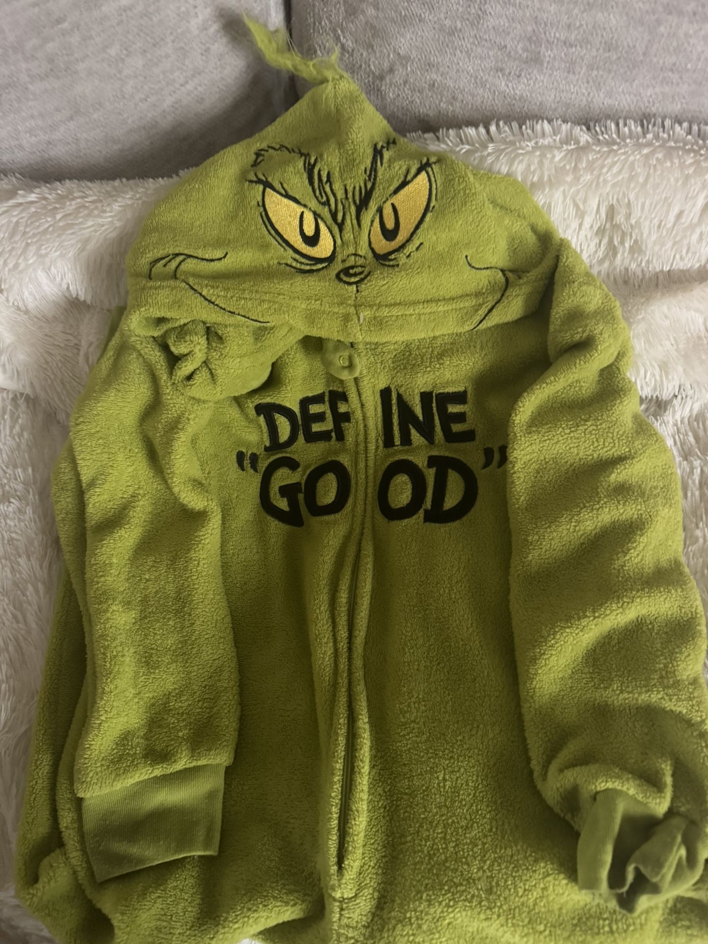 GRINCH ONESIE  6$