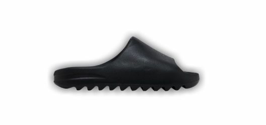 Yeezy slide black size 10M