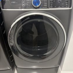 GE Profile 28 Inch Smart Front Load Gas Dryer with 7.8 cu ft Capacity, Steam Sanitize, Washer Link, Adaptive My Settings, SmartHQ™, Stainless Steel Dr