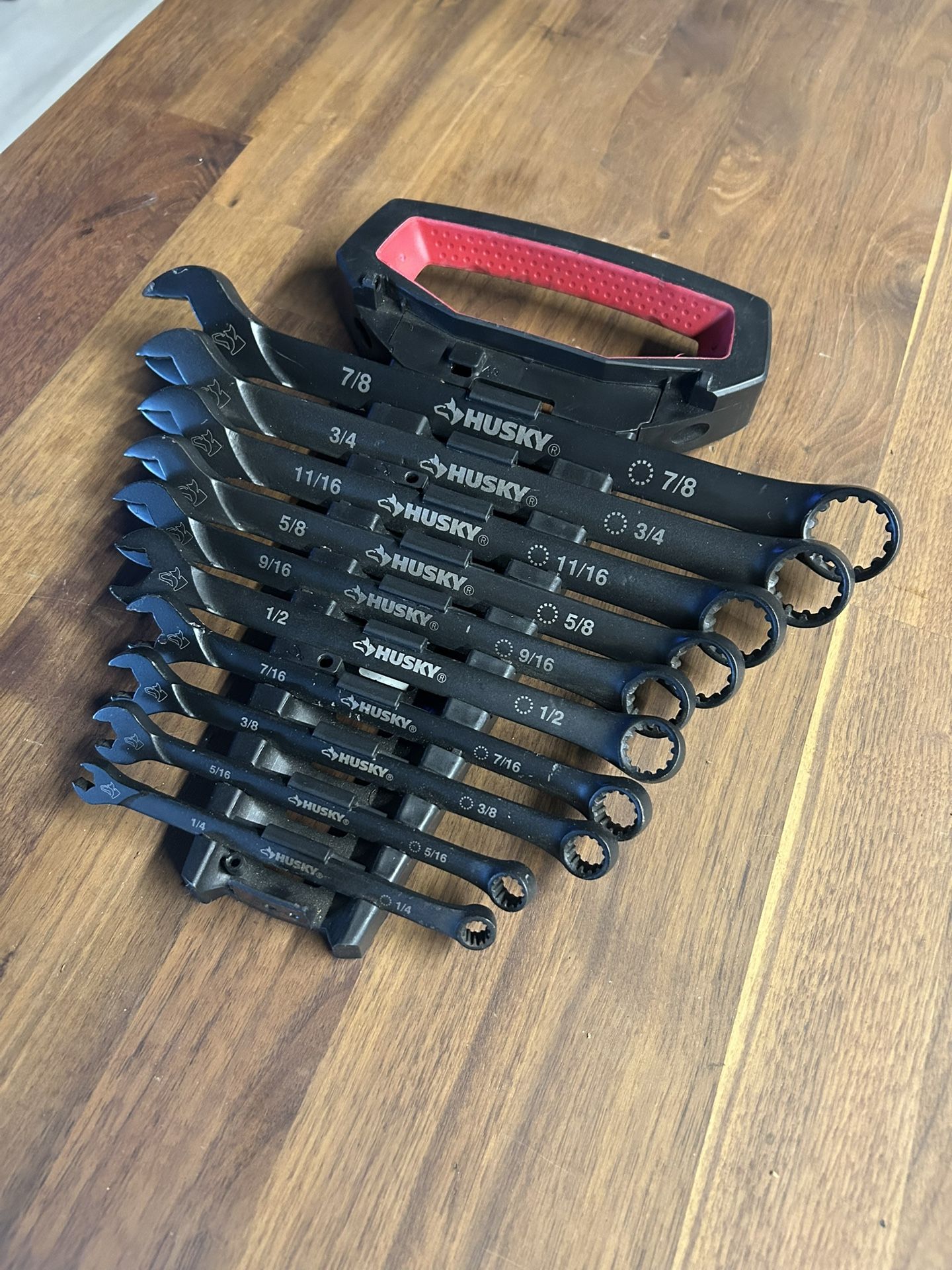 HUSKY 10-piece Long-Beam Universal Combination Wrench Set Mechanic Shop Plumber DIY