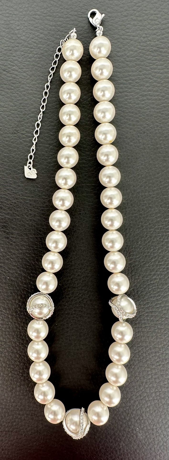 Swarovski Nude Pearl Necklace with Crystal