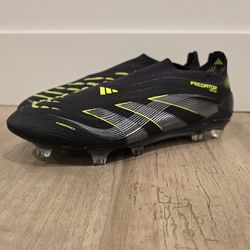 ADIDAS PREDATOR ELITE FG LACELESS SOCCER CLEATS MENS...SZ 11...BRAND NEW