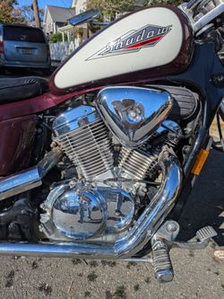 Honda Shadow 600 cruiser