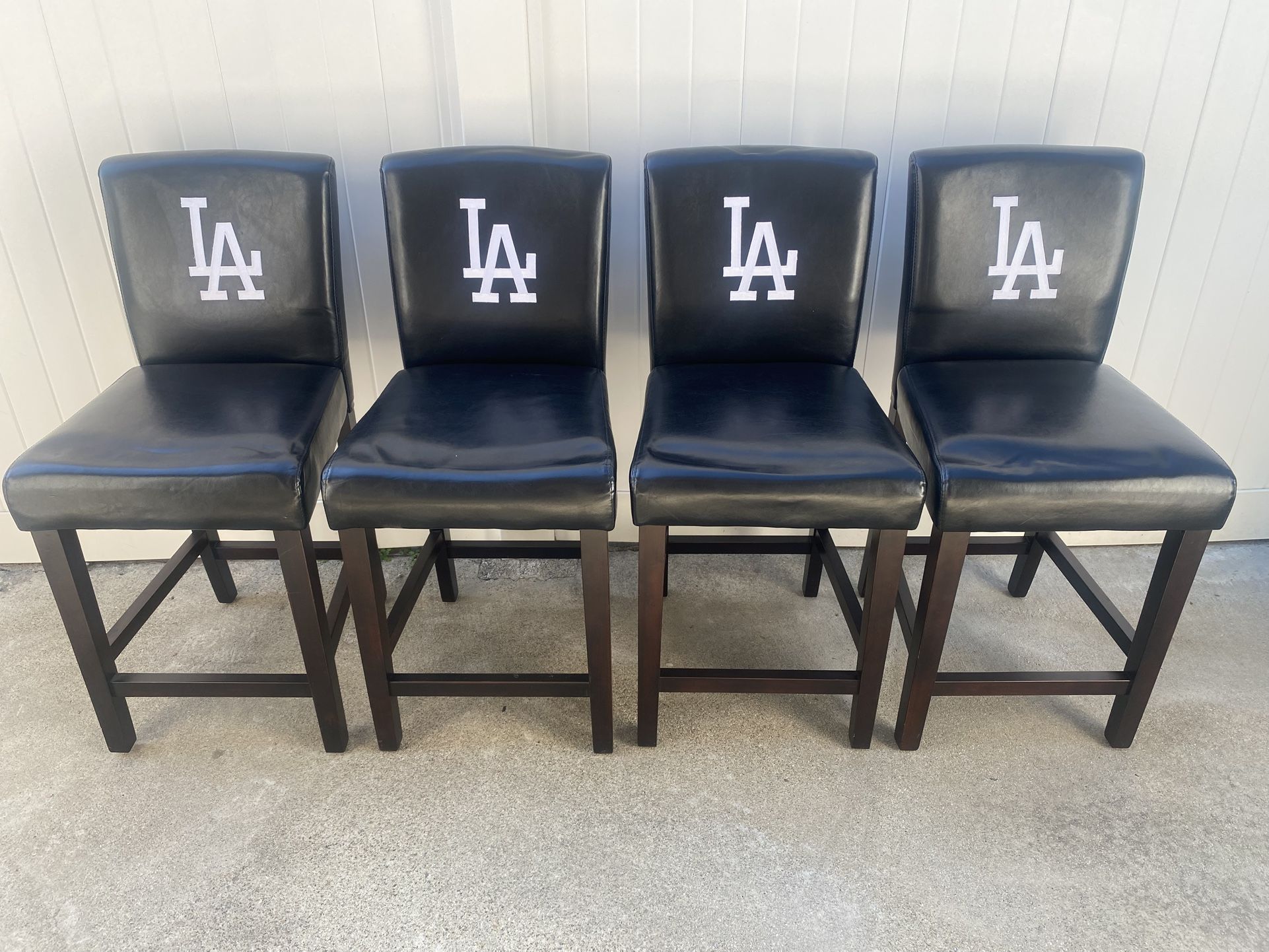 LA Chairs