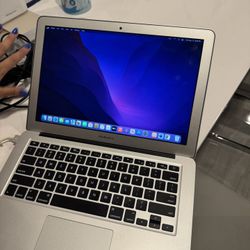 MacBook Air 13 