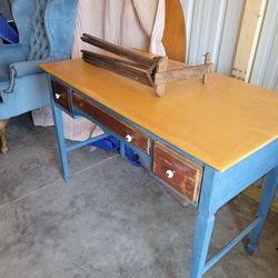 Antique Secatery Desk For Flipping.  Offer A Better Price And Lets Talk.