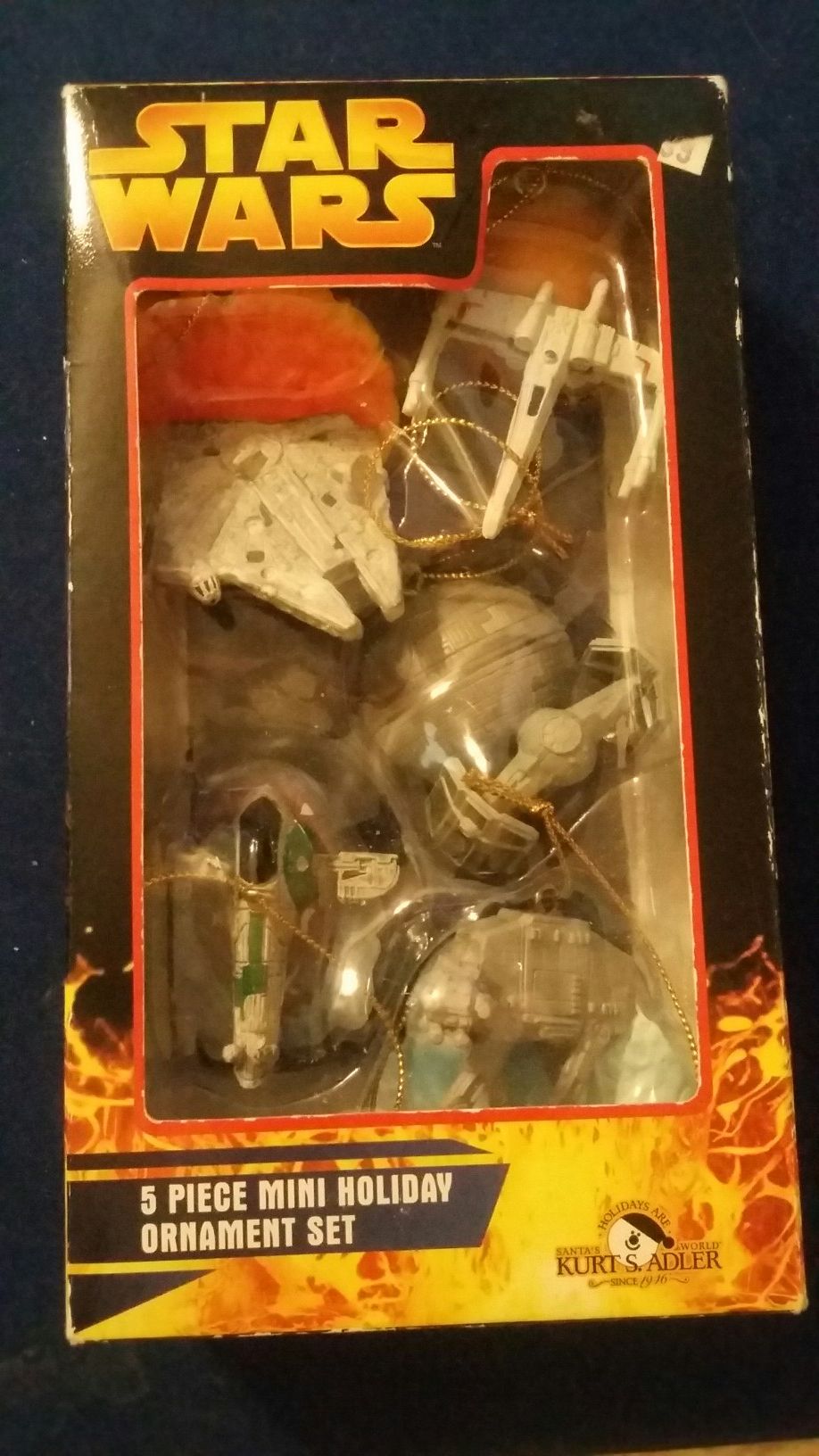 5 STAR WARS ORNAMENTS. NEW