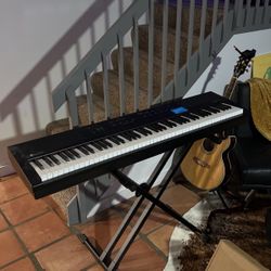 Brand New Key Board + Stand