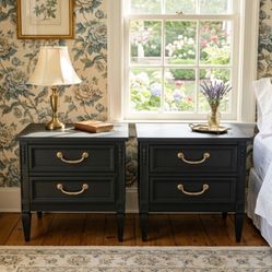 Gorgeous Vintage French Provincial Nightstand Pair 