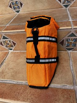 Dog Life Jacket Small (Ribcage Girth 16”-20”)…$15