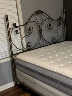 Queen Size Bed