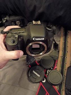 Canon EOS 7D DSLR Camera