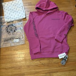 pink chrome heart hoodie 