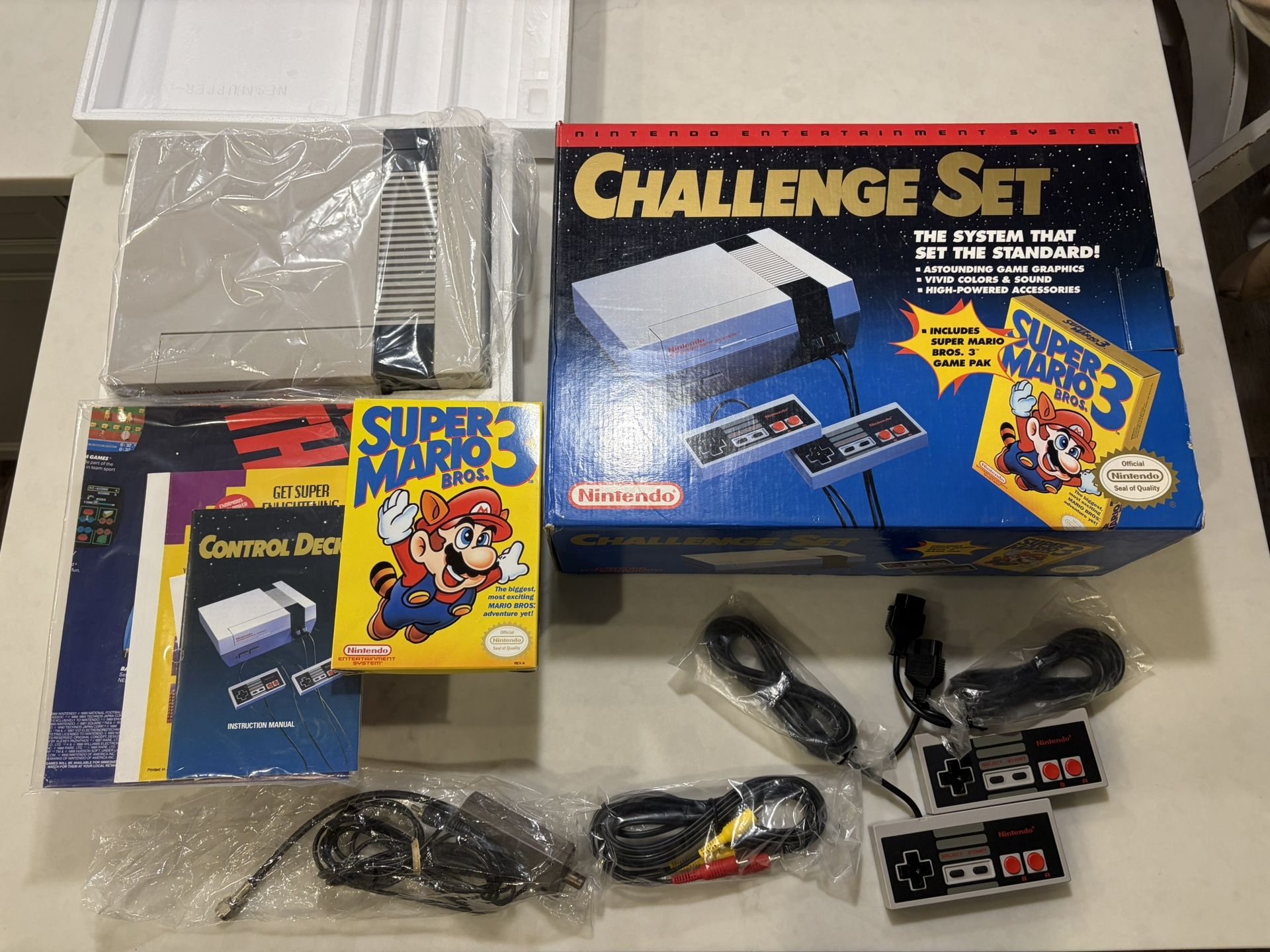 Nintendo NES Challenge set Super Mario Bros 3 CIB