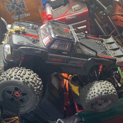 8s Outcast  1/5 Scale Big Truck Fast