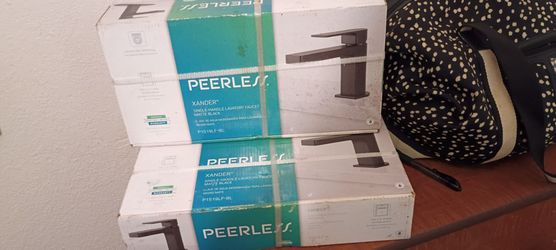 Peerless Xander Matte Black Lavatory Faucet – Lot of 2