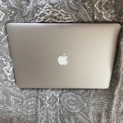 2013 15 Inch MacBook Pro i7 256gb storage 8gb RAM