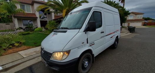 2006 Dodge Sprinter RV convertible