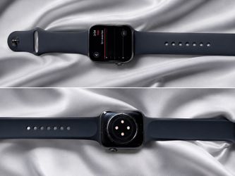 Apple Watch Series 6 GPS 44mm - Space Gray - Works Great