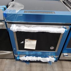 Kitchen aid  electric stove 220 volt induction bew warranty stainless digital 