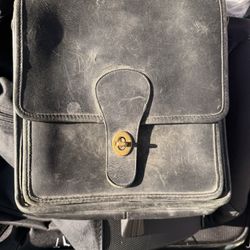 Vintage Coach All-Leather Messenger / Crossbody Bag – Authentic – Repair Project