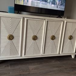 Heirloom Home Katherine 4-Door Console 