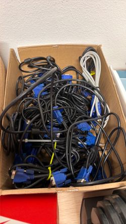Lot of 10 VGA cables