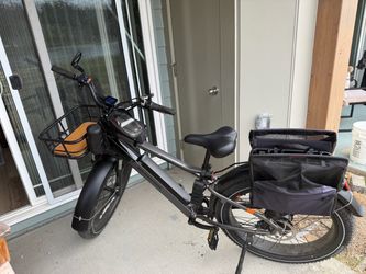 2022 Rad Power RadRover 6 Plus E-Bike – Only 47.7 Miles + Tons of Accessories