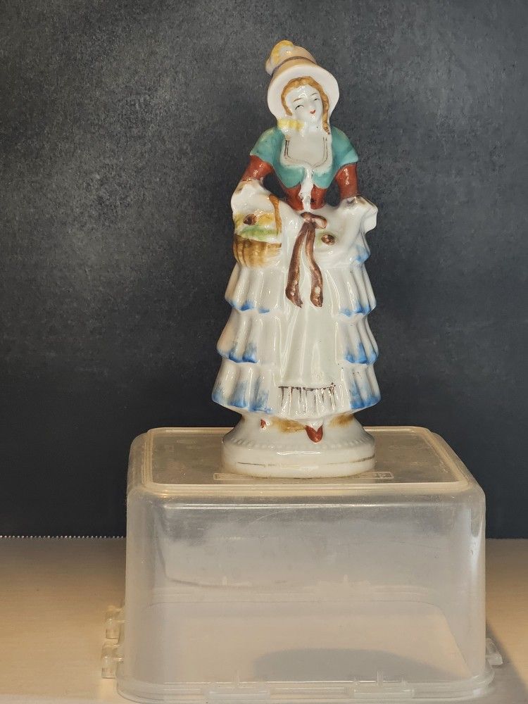 VTG COMPLETE half doll figurine, lady with Blue ruffled dress & Flowers
